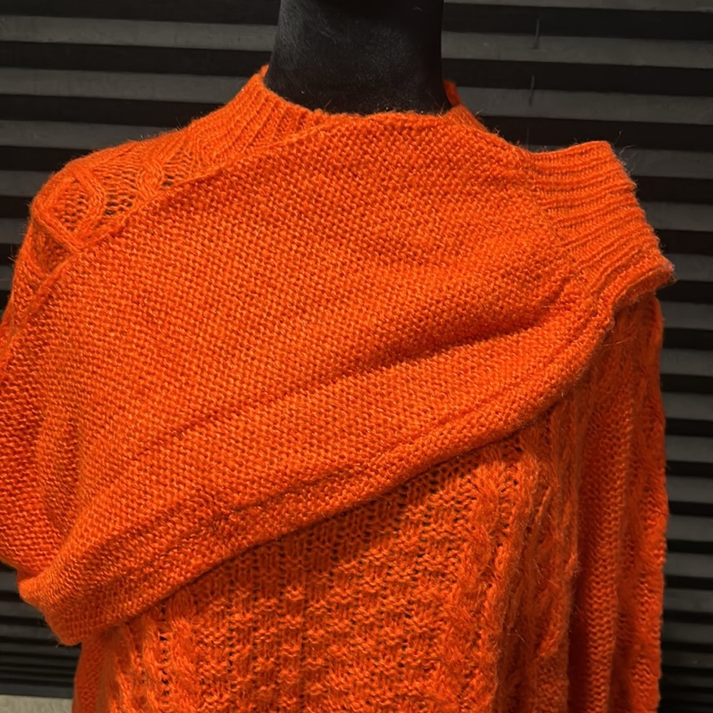 Volcom Women’s Orange Rust High Neck‎ Bishop Sleeve Cable Knit Sweater Large - Picture 6 of 8